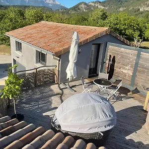 Séjour chez l'habitant Sublime De Caractère ,50 M2 Climatisé ., Montlaur-en-Diois
